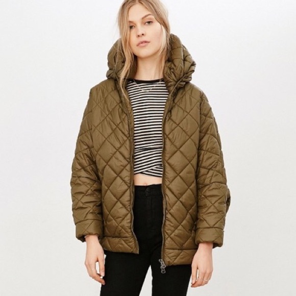 Without Walls Jackets & Blazers - Without Walls army green cocoon quilted parka